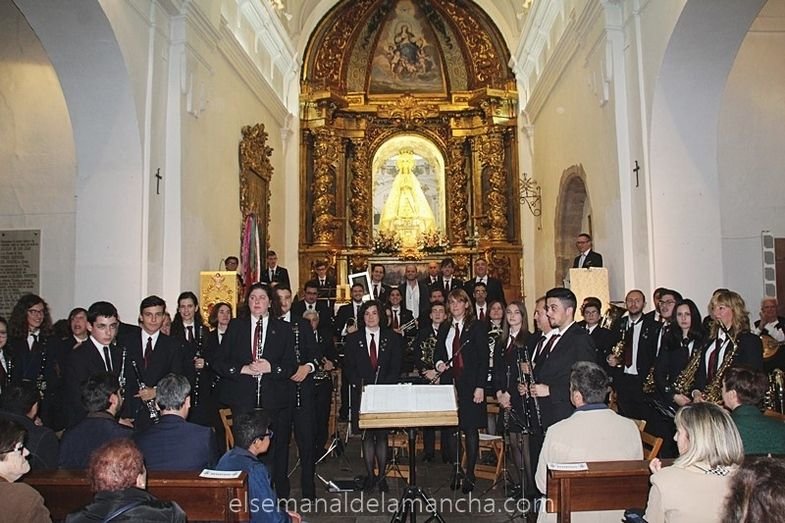 Alcázar de San Juan canta los mayos a su patrona, la Santísima Virgen del  Rosario