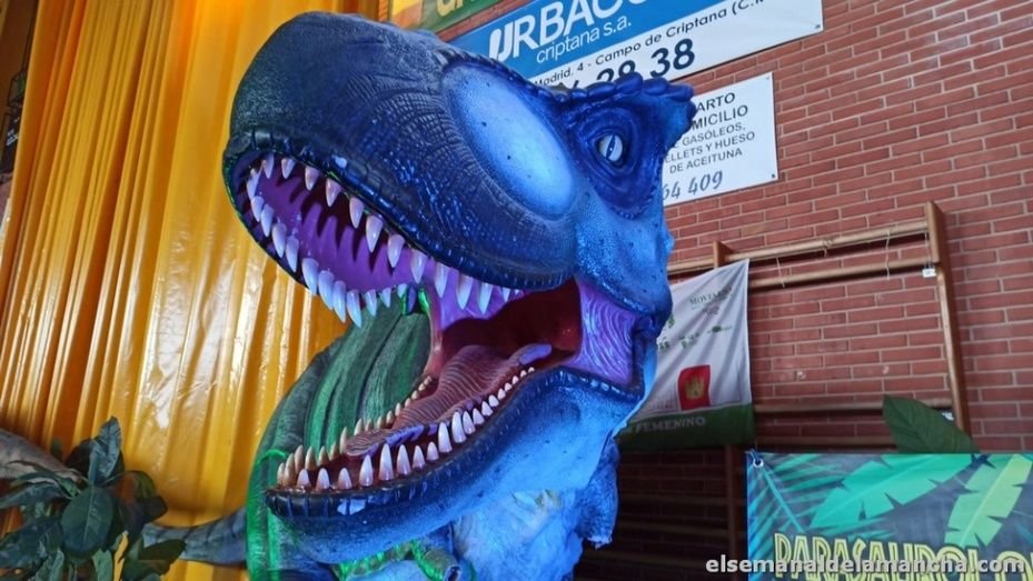 Abre sus puertas en Campo de Criptana Dinosaurs Tour, la mayor exposición  de dinosauri...