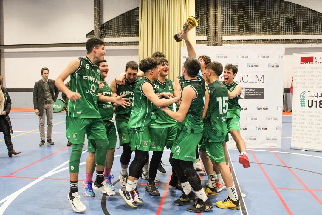 baloncestocriptana-campeonescopajuniorclm-celebrando