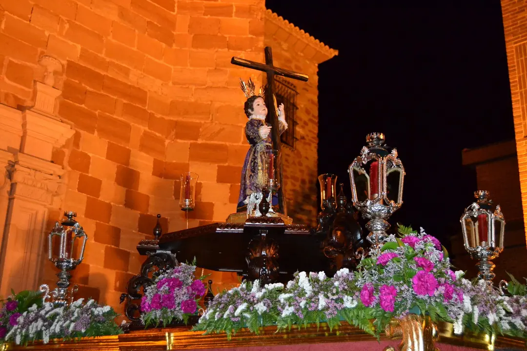 martes santo 2023 procesi&oacute;n de los estudiantes (33)