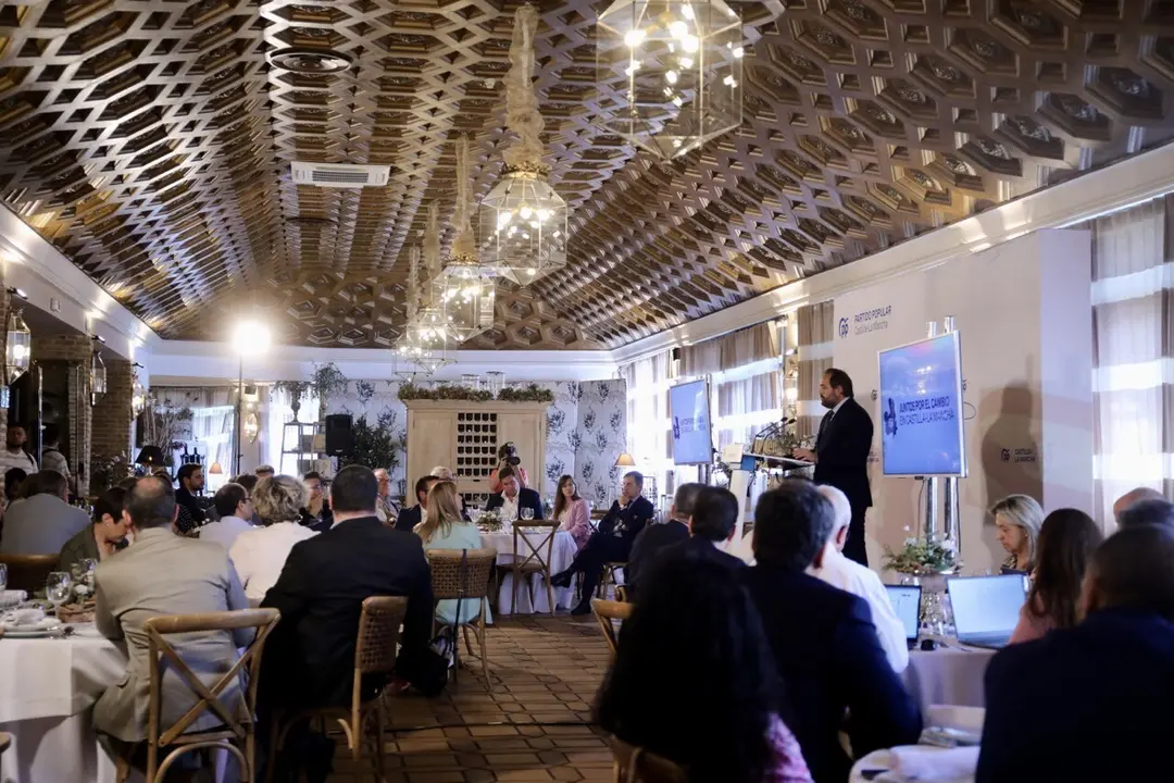 N&uacute;&ntilde;ez encuentro con medios comunicaci&oacute;n  (3)