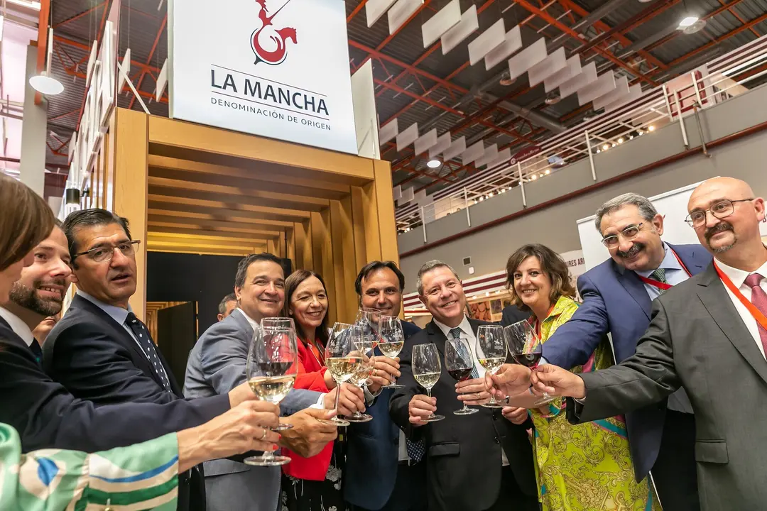 52883047927_f69d229e61_k