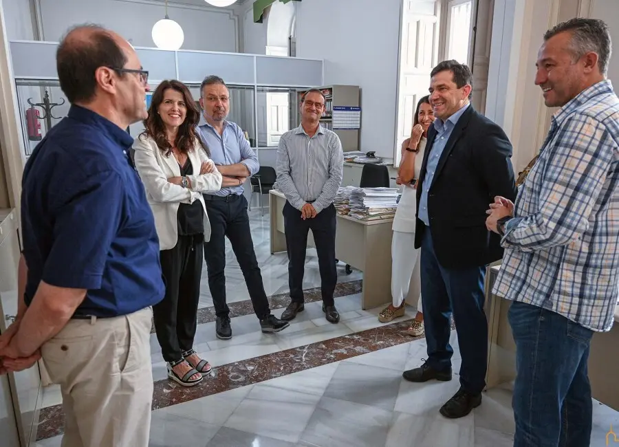 c8d7ea8af6aec31c4a276aede1d6de74_2_XL