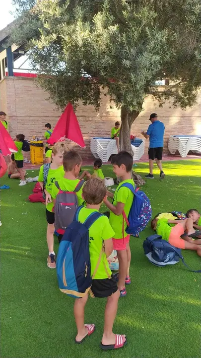 83533584-3432-4401-adb3-dff3e6b10b59