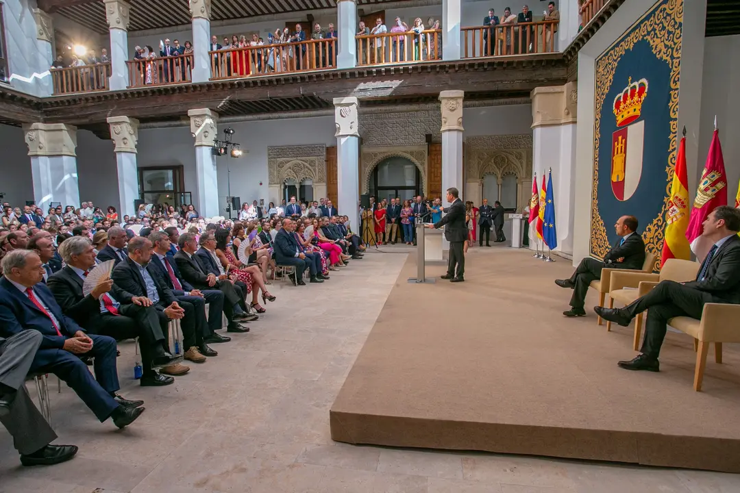 Toledo, 11 de julio de 2023.- El presidente de Castilla-La Mancha, Emiliano Garc&iacute;a-Page, preside acto de toma de posesi&oacute;n de los consejeros del nuevo ejecutivo auton&oacute;mico. (Fotos: A. P&eacute;rez Herrera // JCCM)