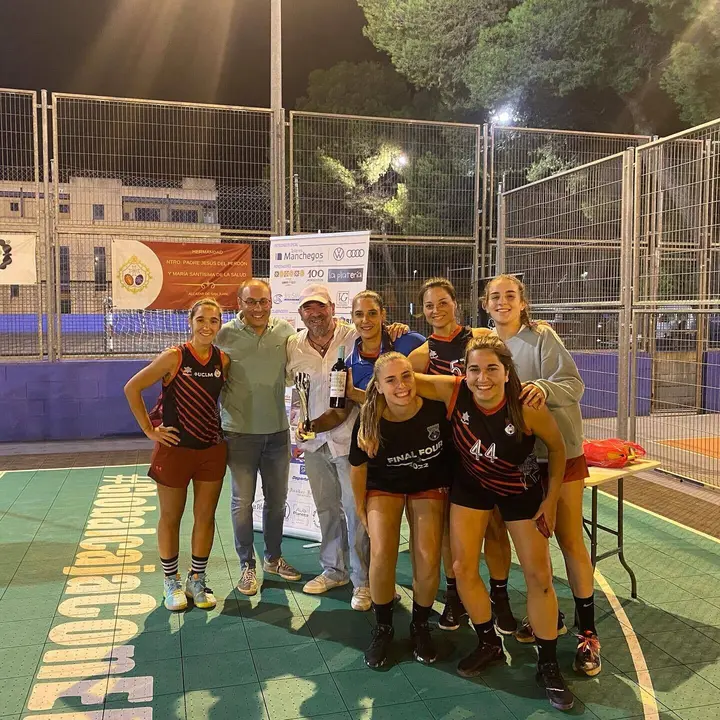 371761183_18273898348148497_8030827860157439001_n