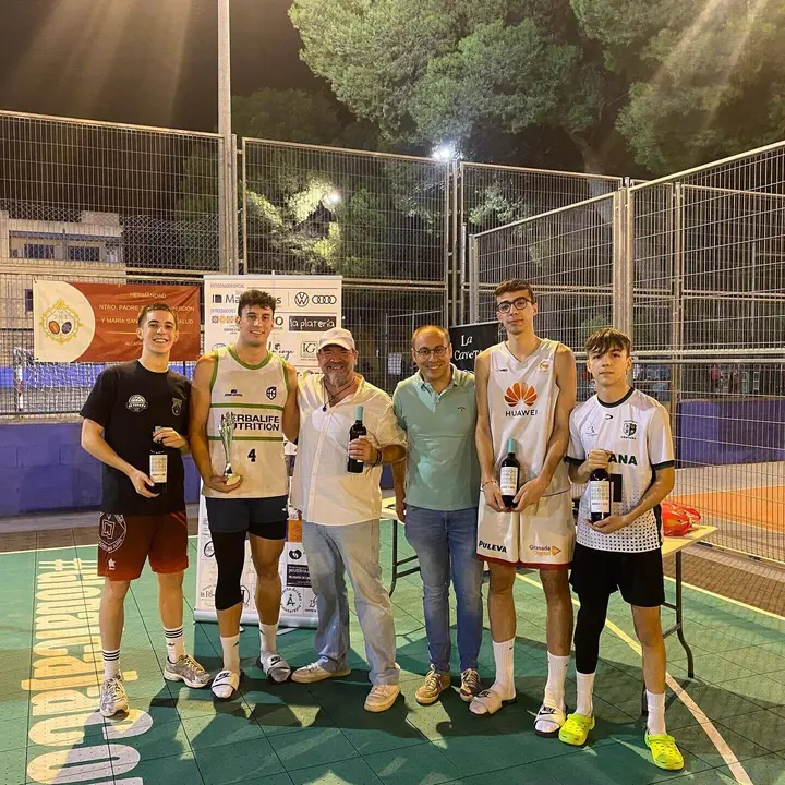 371912778_18273898366148497_3838439504711852281_n