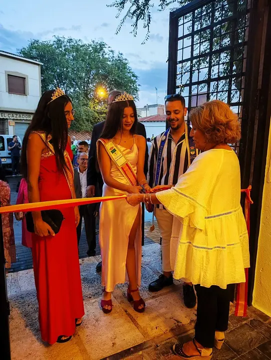 375910634_700597745444714_6107222614408156314_n