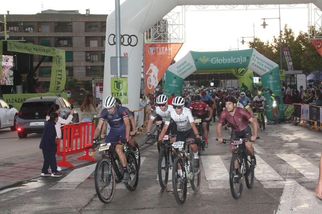2 Rub&eacute;n Garc&iacute;a Gal&aacute;n salida 100 km (dorsal 3014)