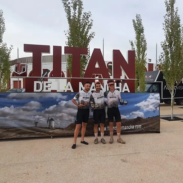 379357340_1942075829502376_1477693019475177789_n