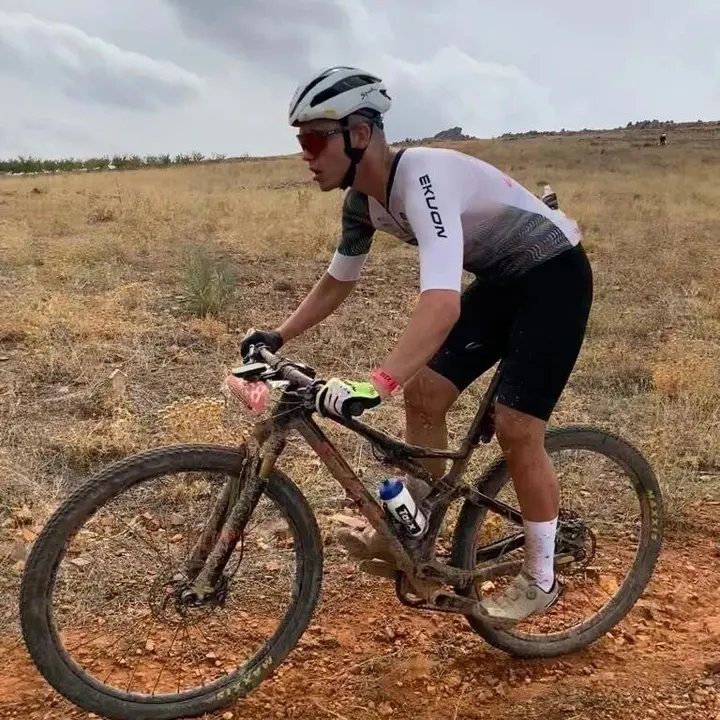 Carlos Ajenjo en carrera