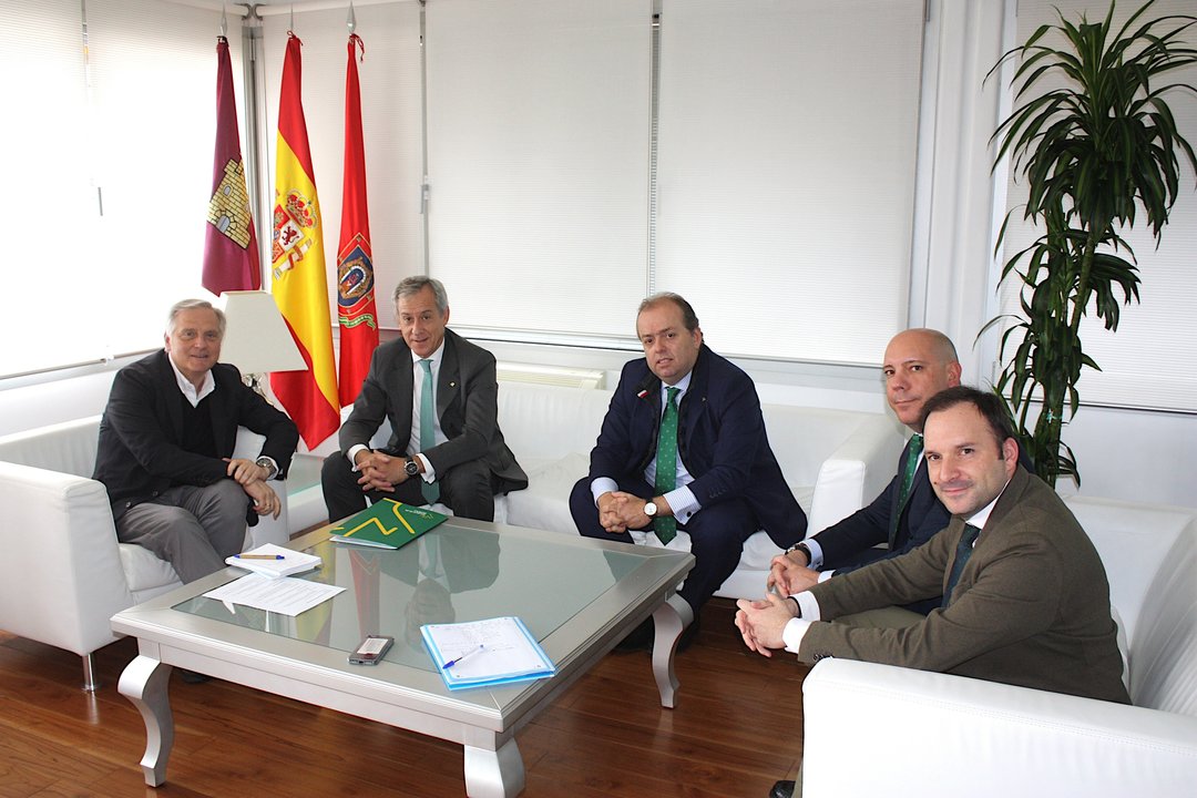 20231030 Visita de Eurocaja Rural al alcalde de Ciudad Real