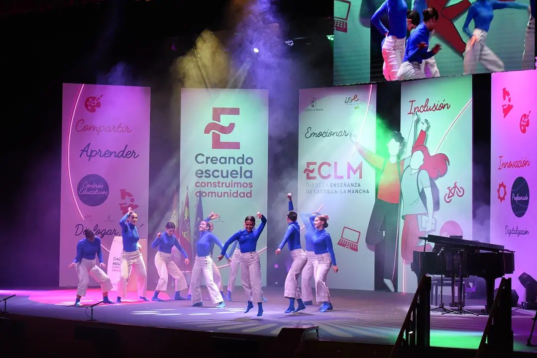 acto-institucional-del-da-de-la-enseanza_53337707864_o