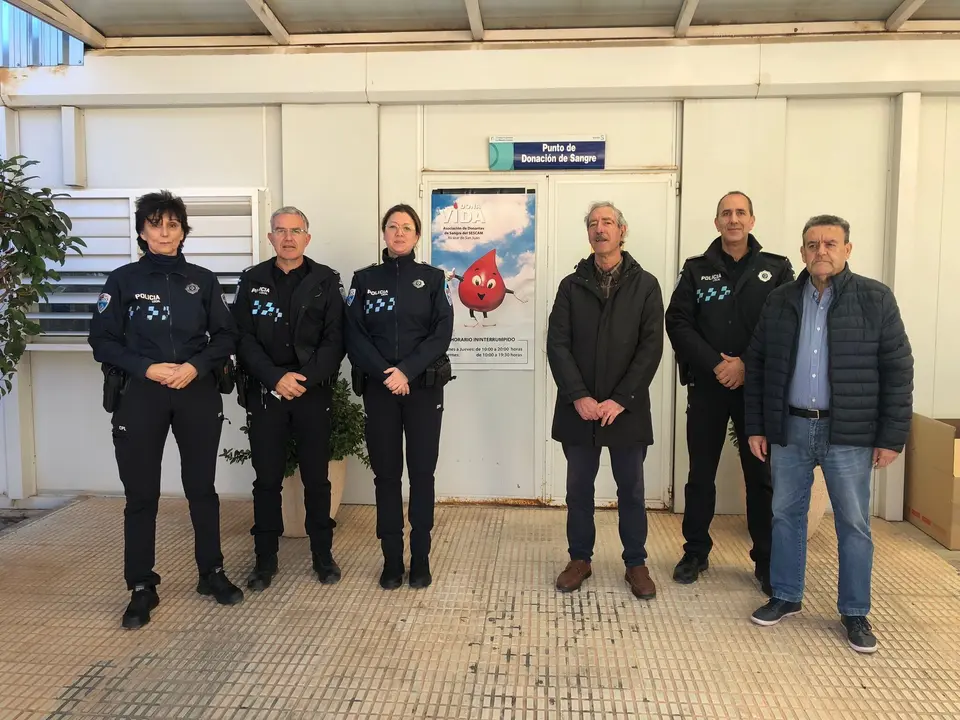 404990001_122150466686013725_2888633839997539349_n