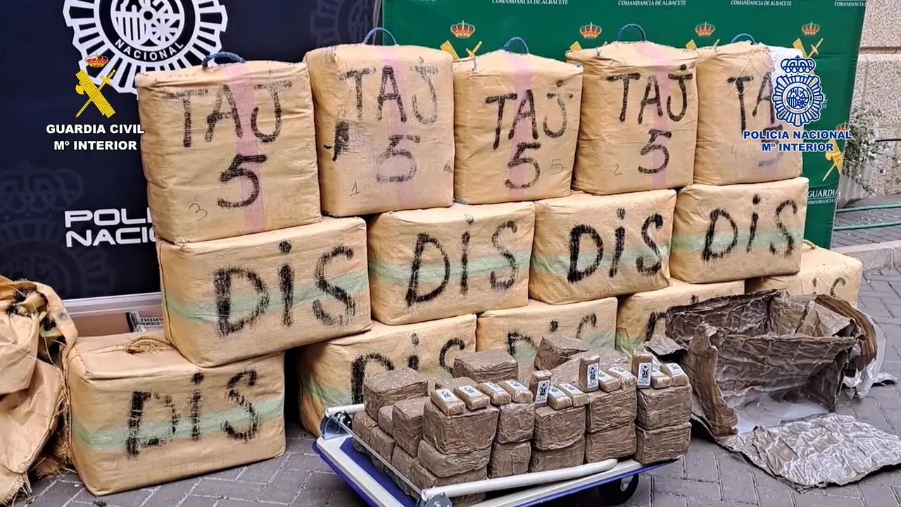 2023-11-29_operacion_golden_navaja_01