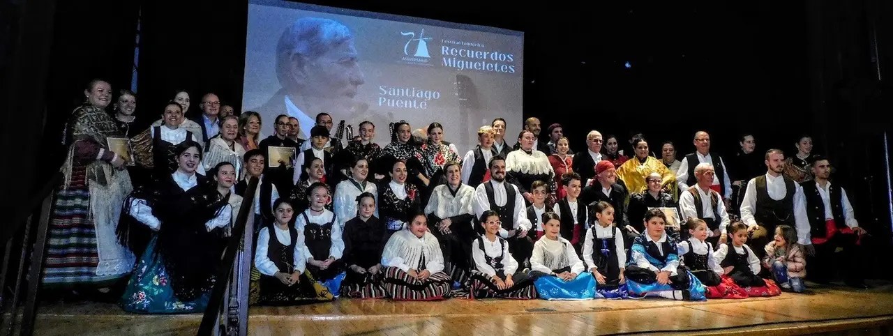 Aniversario coros y danzas Miguel Esteban