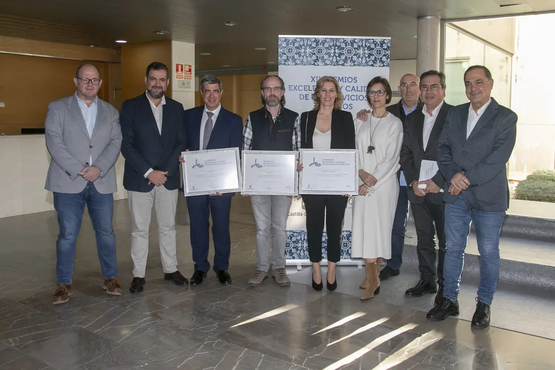 Toledo, 13 de diciembre de 2023.- El consejero de Hacienda, Administraciones P&uacute;blicas y Transformaci&oacute;n Digital, Juan Alfonso Ruiz Molina, ha entregado los XII Premios a la Excelencia y la Calidad en la Prestaci&oacute;n de los Servicios P&uacute;blicos de Castilla-La Mancha. (Fotos: A. P&eacute;rez Herrera // JCCM)