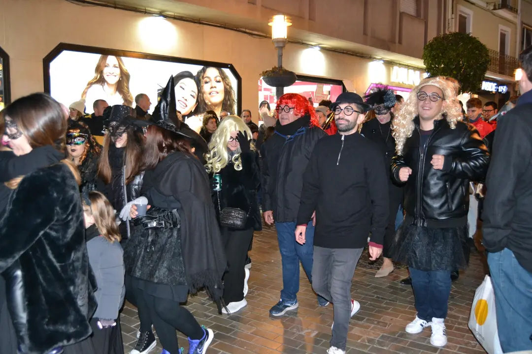 DESFILE DEL ENTIERRO DE LA SARDINA 2023 CARNAVALC&Aacute;ZAR (16)