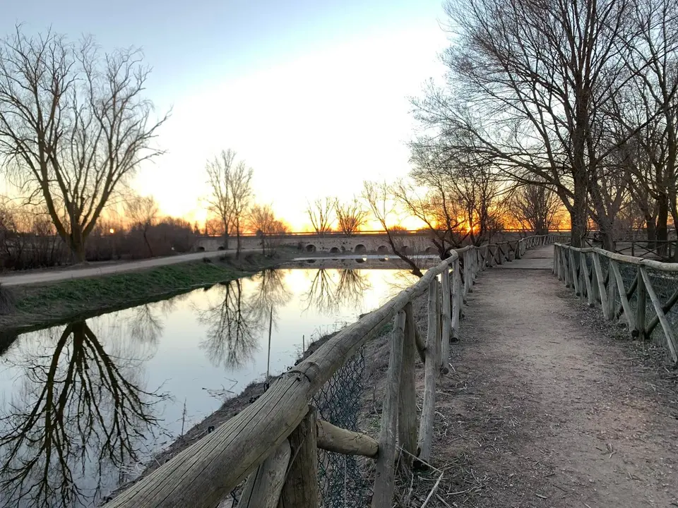 Imagen del rio Gig&uuml;ela a su paso por Villarta