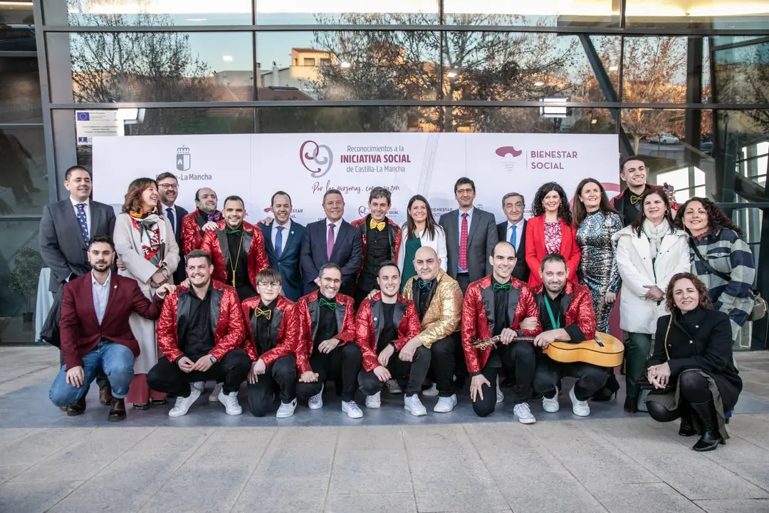 p1hlgj0k9e1vue7j81370i041mc34