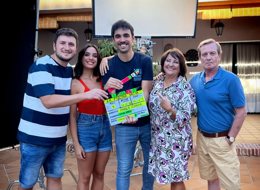 Director y Reparto La Piscina Vac&iacute;a