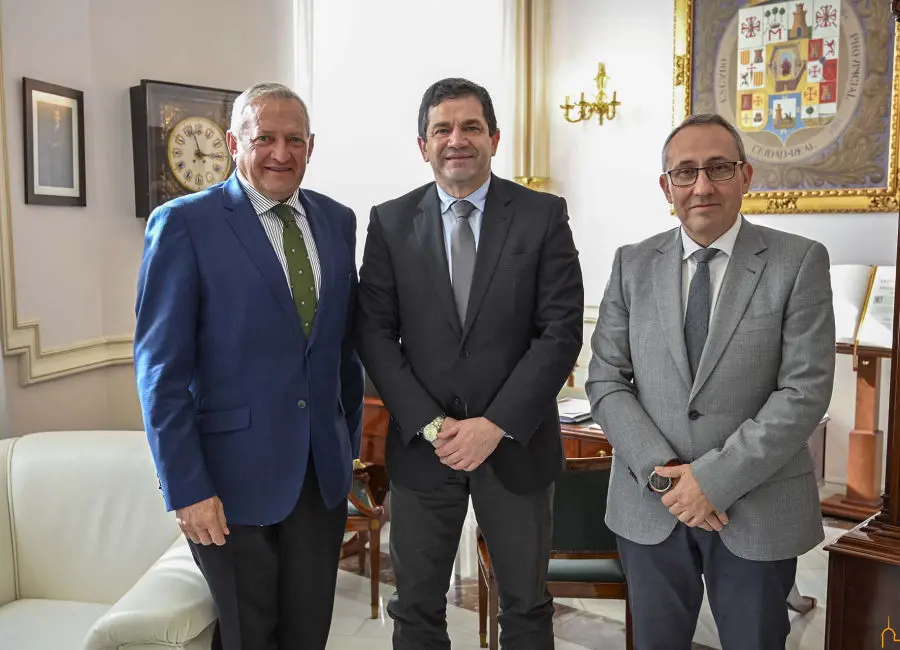 1084adc9bced29b85b1bcd096560ccf5_2_XL