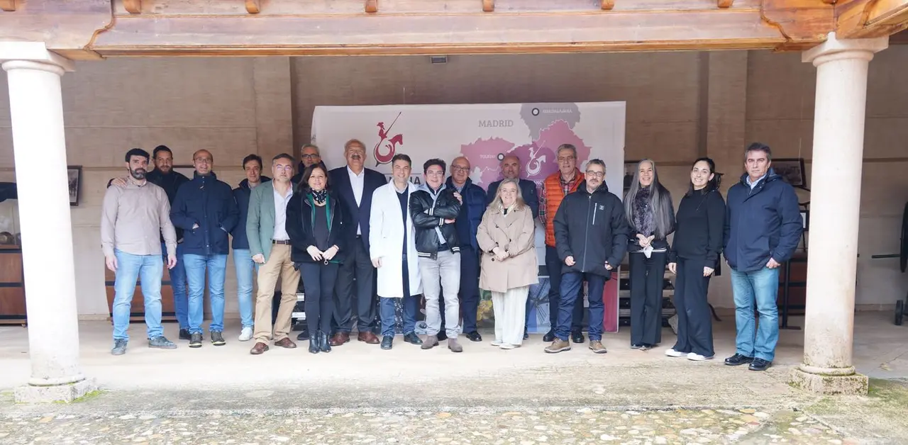 Foto de familia del jurado catador