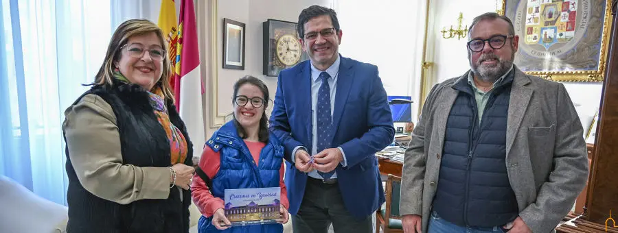 d13785e874a9510d77578bae3ec532ff_XL