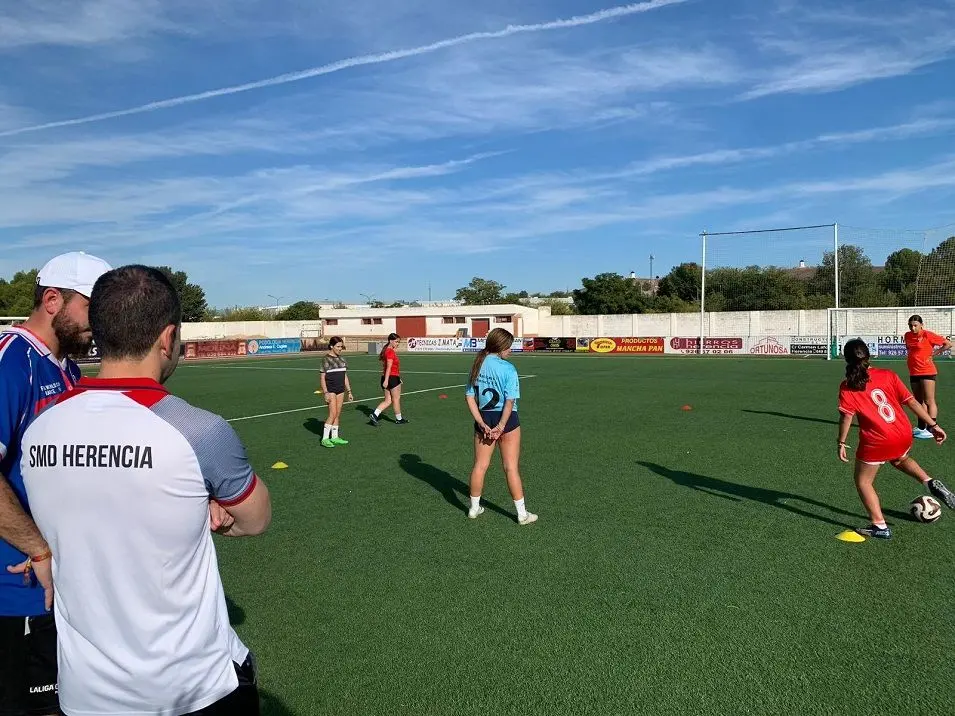 F&uacute;tbol femenino