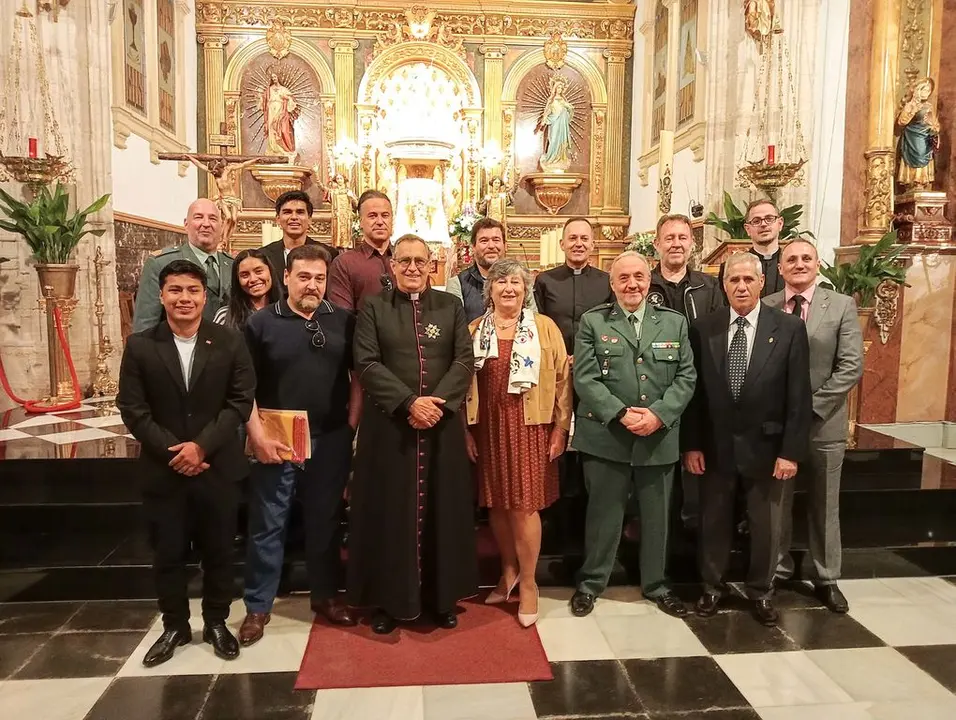 00-FotodeFamiliadelHomenajeconTodos