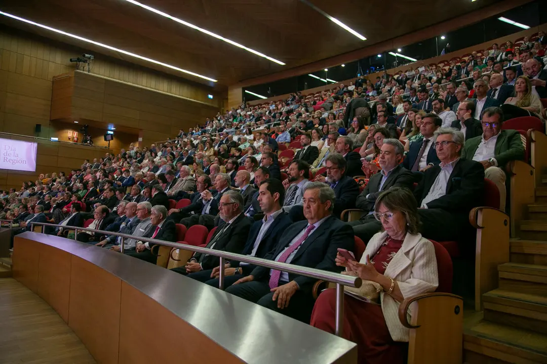 Toledo, 31 de mayo de 2024.- El jefe del Ejecutivo auton&oacute;mico, Emiliano Garc&iacute;a-Page, preside el acto institucional del D&iacute;a de Castilla-La Mancha que se celebra en el Palacio de Congresos &acute;El Greco&acute;. (Fotos:  A. P&eacute;rez Herrera //  JCCM)