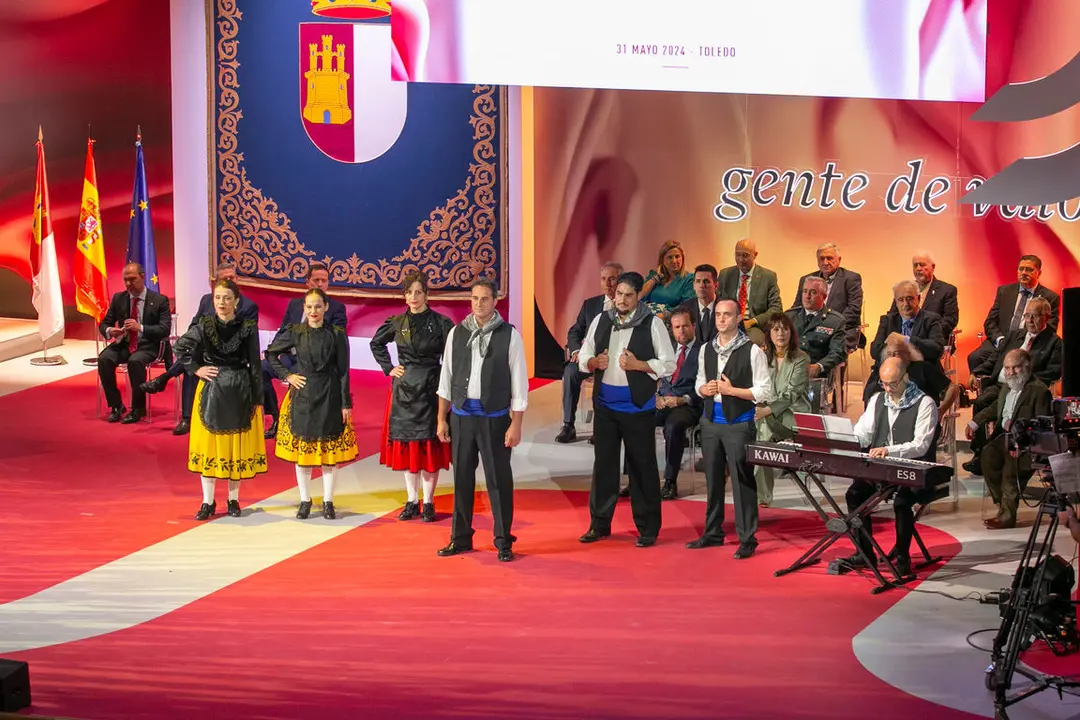 Toledo, 31 de mayo de 2024.- El jefe del Ejecutivo auton&oacute;mico, Emiliano Garc&iacute;a-Page, preside el acto institucional del D&iacute;a de Castilla-La Mancha que se celebra en el Palacio de Congresos &acute;El Greco&acute;. (Fotos:  A. P&eacute;rez Herrera //  JCCM)