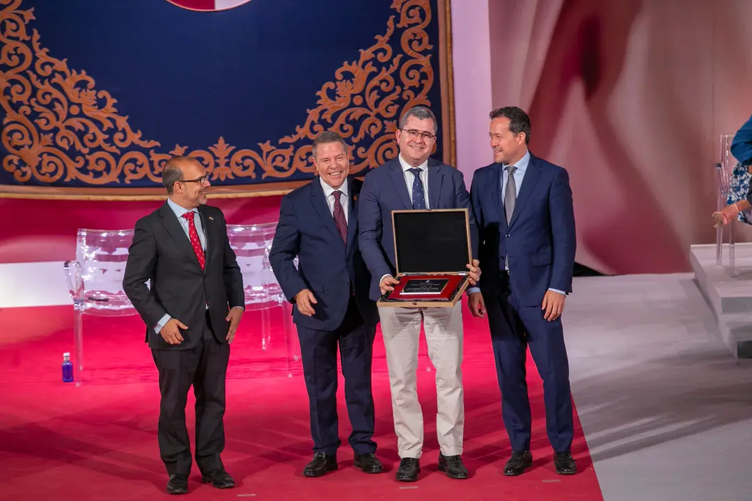 Toledo, 31 de mayo de 2024.- El jefe del Ejecutivo auton&oacute;mico, Emiliano Garc&iacute;a-Page, preside el acto institucional del D&iacute;a de Castilla-La Mancha que se celebra en el Palacio de Congresos &acute;El Greco&acute;. (Fotos:  A. P&eacute;rez Herrera //  JCCM)