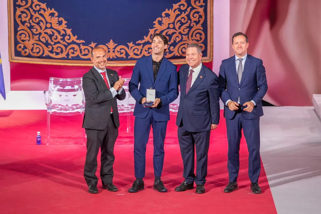 Toledo, 31 de mayo de 2024.- El jefe del Ejecutivo auton&oacute;mico, Emiliano Garc&iacute;a-Page, preside el acto institucional del D&iacute;a de Castilla-La Mancha que se celebra en el Palacio de Congresos &acute;El Greco&acute;. (Fotos:  A. P&eacute;rez Herrera //  JCCM)