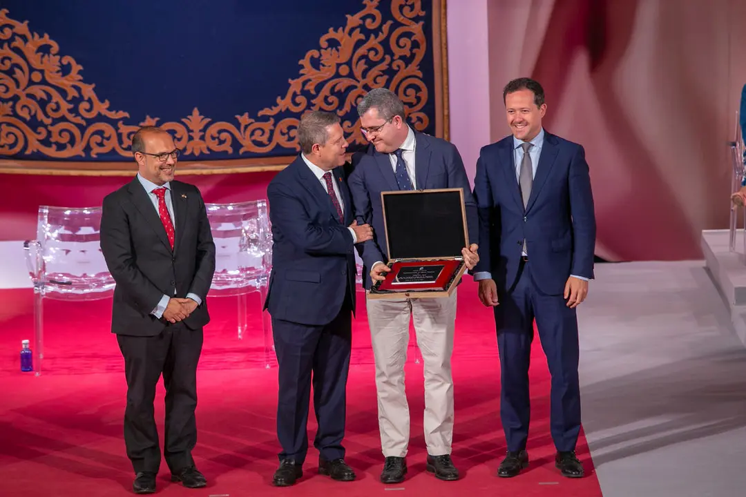 Toledo, 31 de mayo de 2024.- El jefe del Ejecutivo auton&oacute;mico, Emiliano Garc&iacute;a-Page, preside el acto institucional del D&iacute;a de Castilla-La Mancha que se celebra en el Palacio de Congresos &acute;El Greco&acute;. (Fotos:  A. P&eacute;rez Herrera //  JCCM)