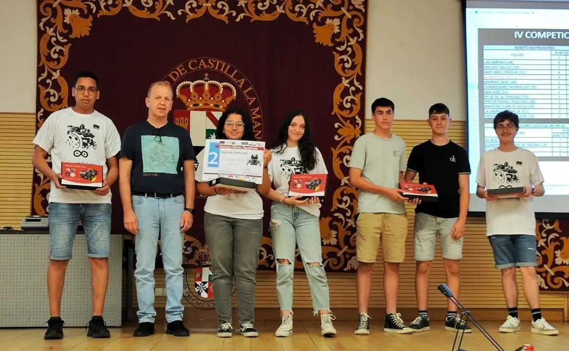 PREMIOS CONCURSO ROB&Oacute;TICA 2