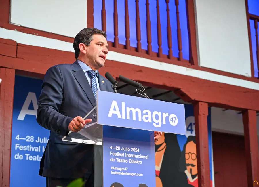 5e0b0f600791a4d84bb93e33ba22fb11_2_XL