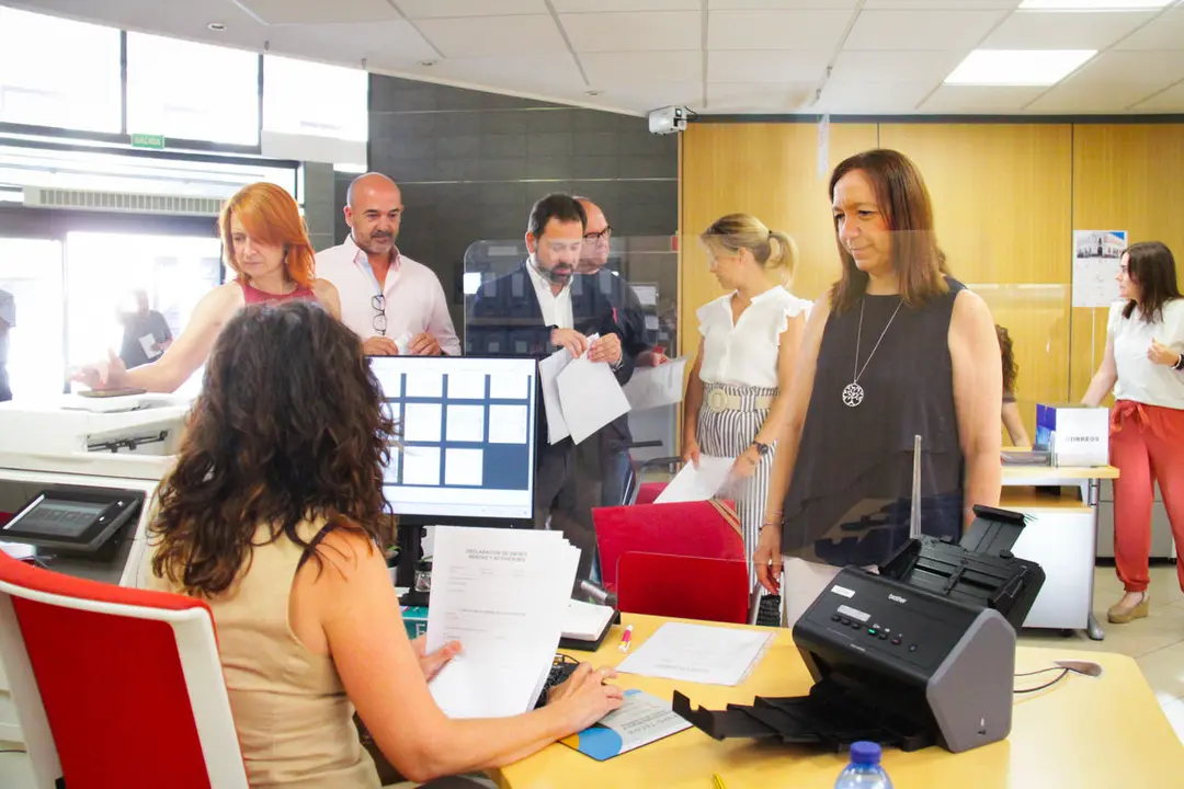 B96DE7F5-0D89-42E7-8C53-D3EF00B66609