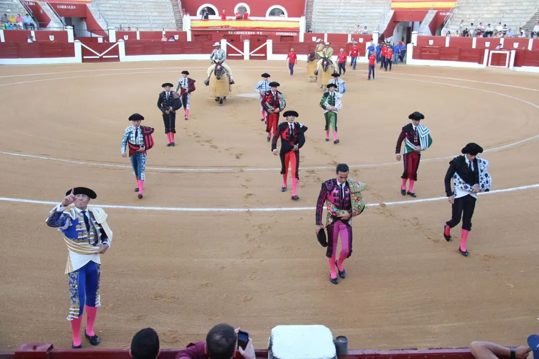 458492682_918985086923483_4349838486825321122_n