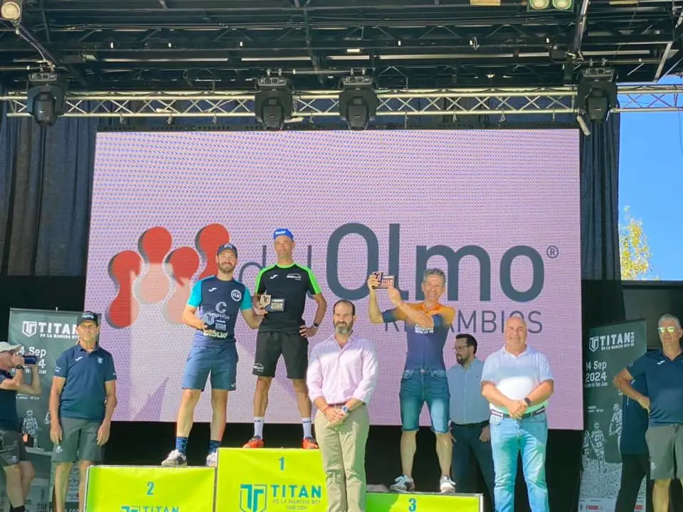 459685961_924518693036789_8951560931078591462_n