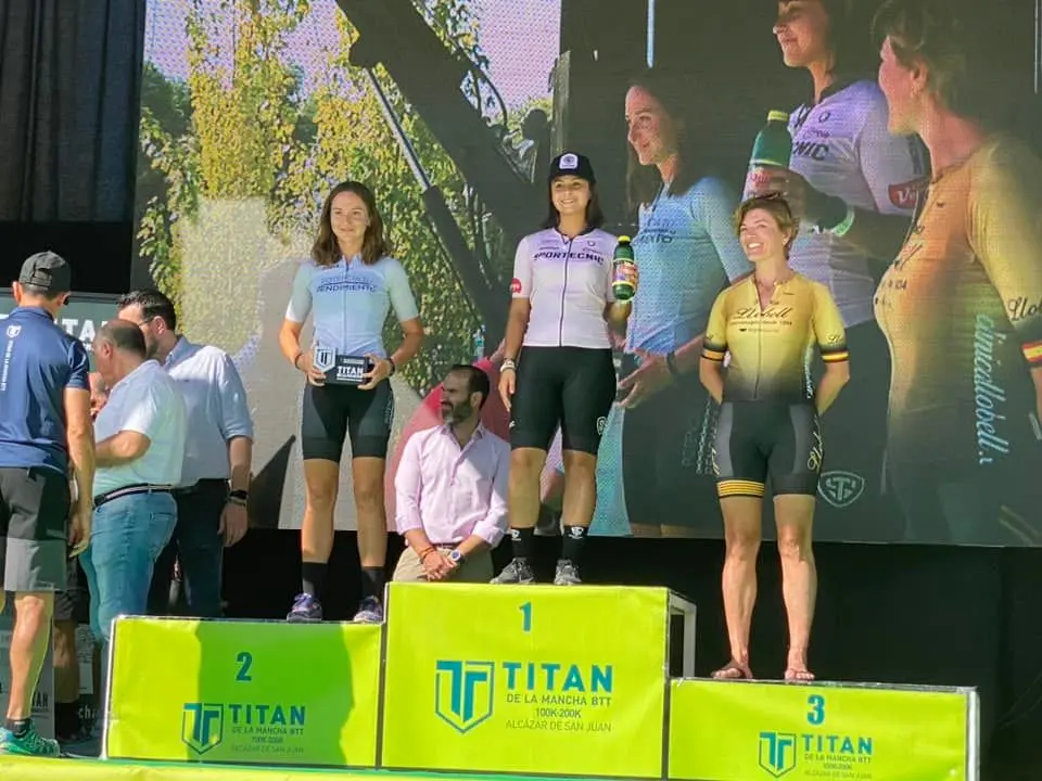 460008510_924517736370218_2006976348403471583_n