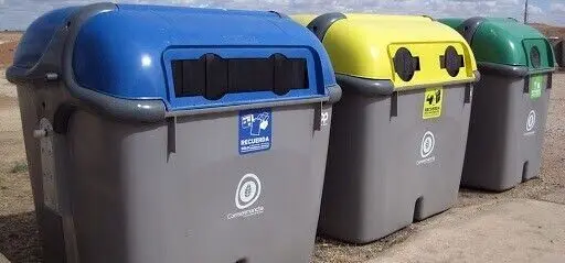 1931_3372_9565_contenedores