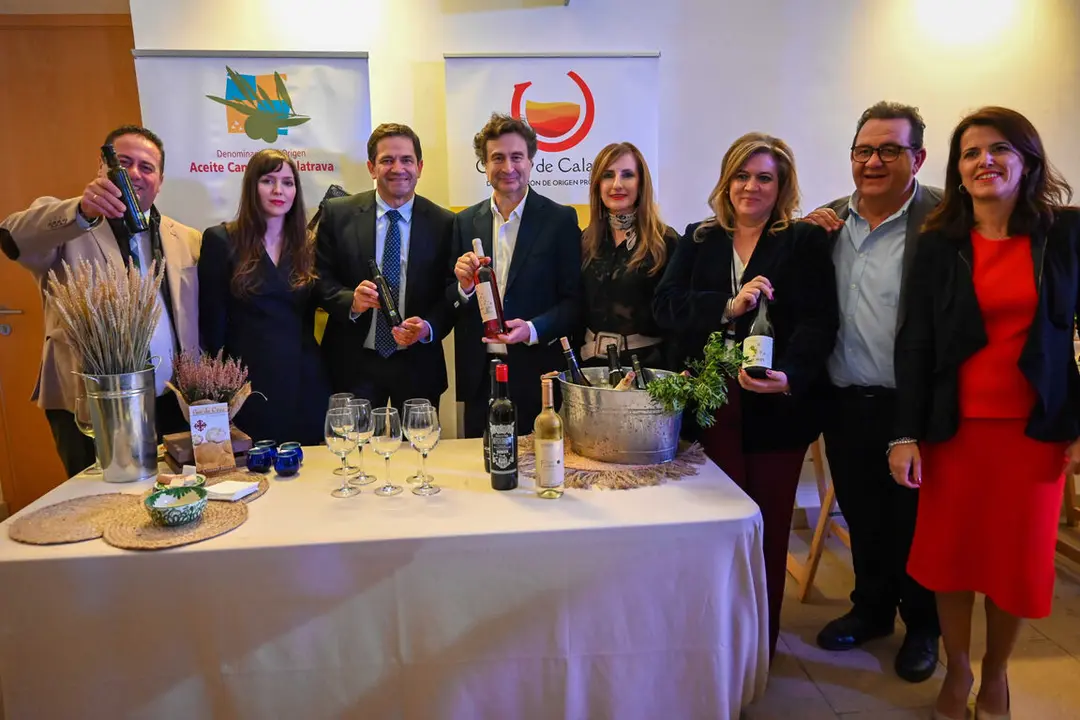 2fc6536874d03d01910ae07596676bbc_17_XL