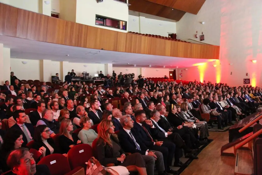 469344918_985044836984174_2574768131284511829_n