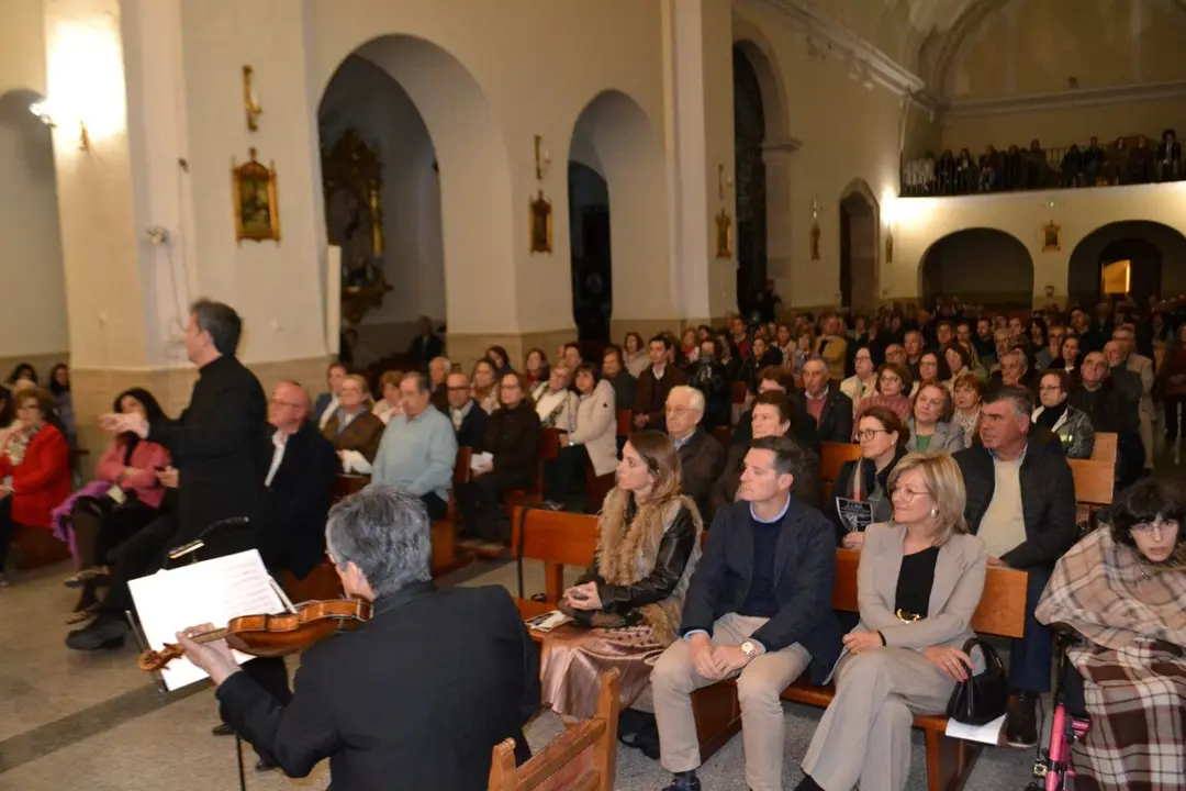 CONCIERTO ENSAMBLE VOCAL Y FILARM&Oacute;NICA 1