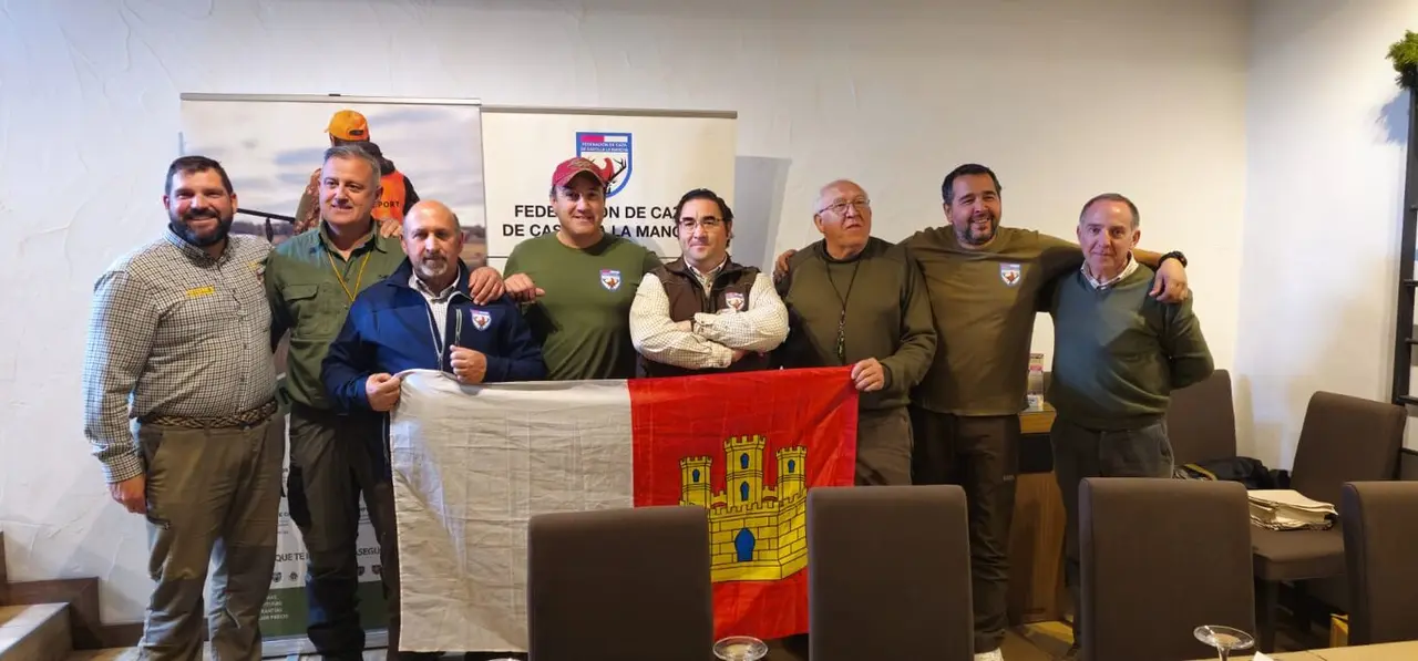 Imagen de los cazadores clasificados para el campeonato de Espa&ntilde;a de San Huberto
