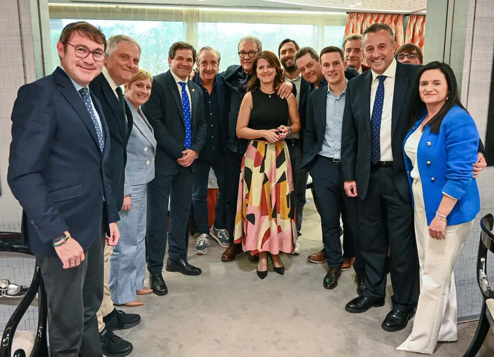 dd9b187a3aabb5ebc92c30fdc98a4314_2_XL