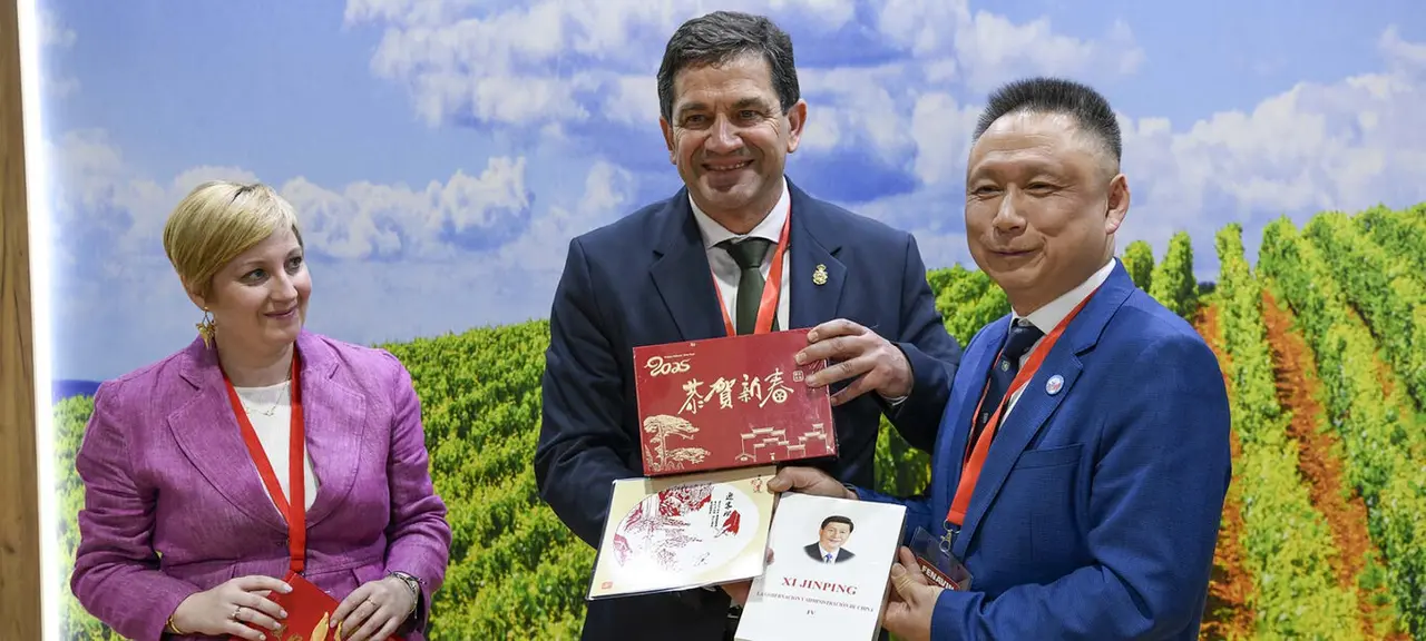 362b5516d98fcd1e0ee5740f7591dc15_XL