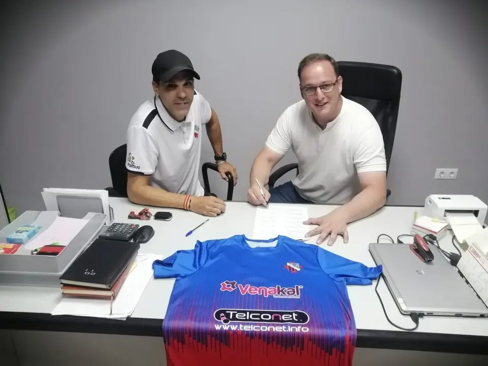 Presentaci&oacute;n Joaqu&iacute;n Mench&eacute;n 4