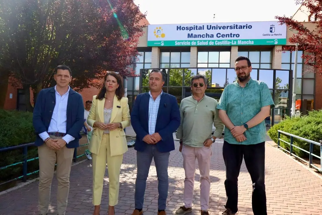 FOTO1.- VOX CLM.- DAVID MORENO, HOSPITAL MANCHA CENTRO, 110625